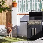 Home2book Charming Garden House & Bbq Villa *