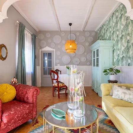 别墅 Home2book Charming Garden House & Bbq *